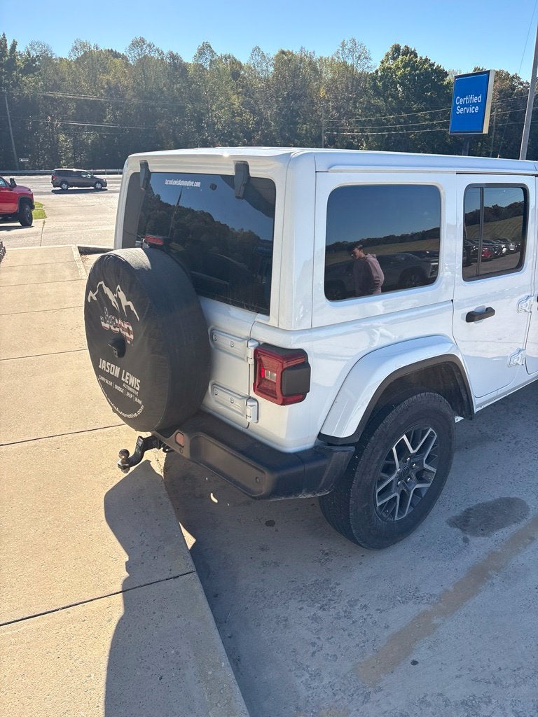 2024 Jeep Wrangler Sahara