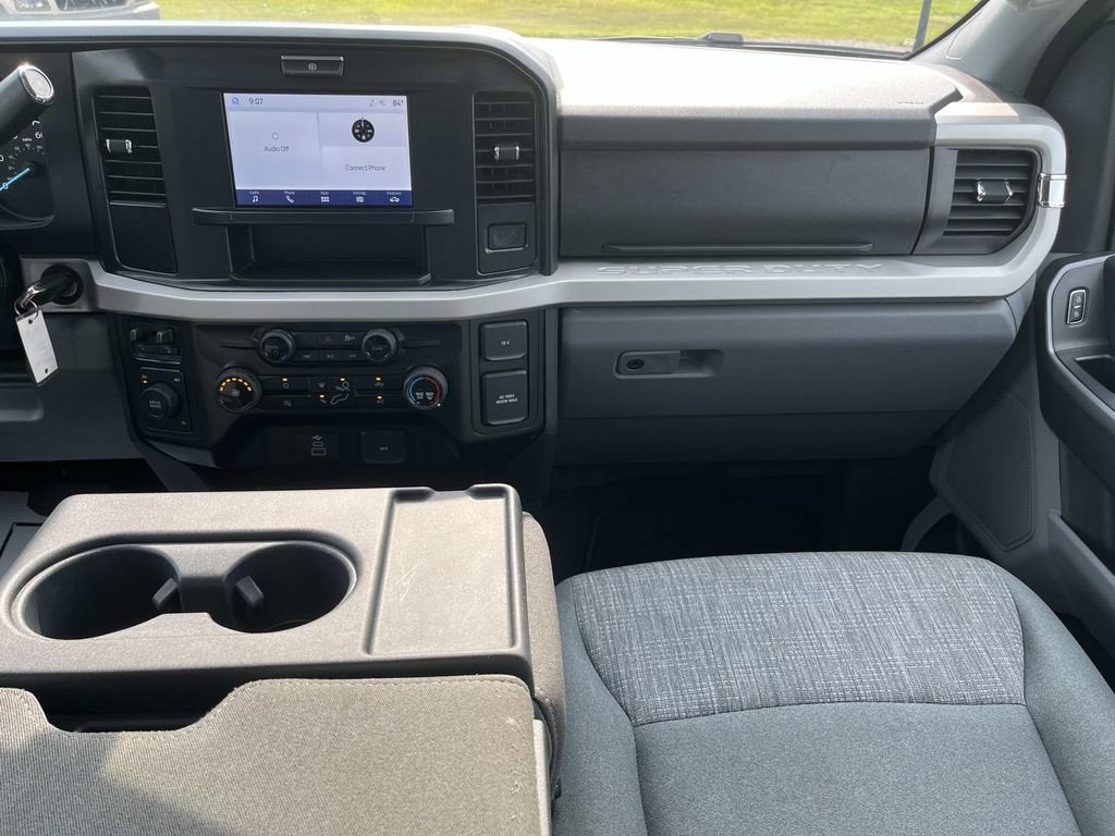 2026 Ford Super Duty F-350 DRW XL
