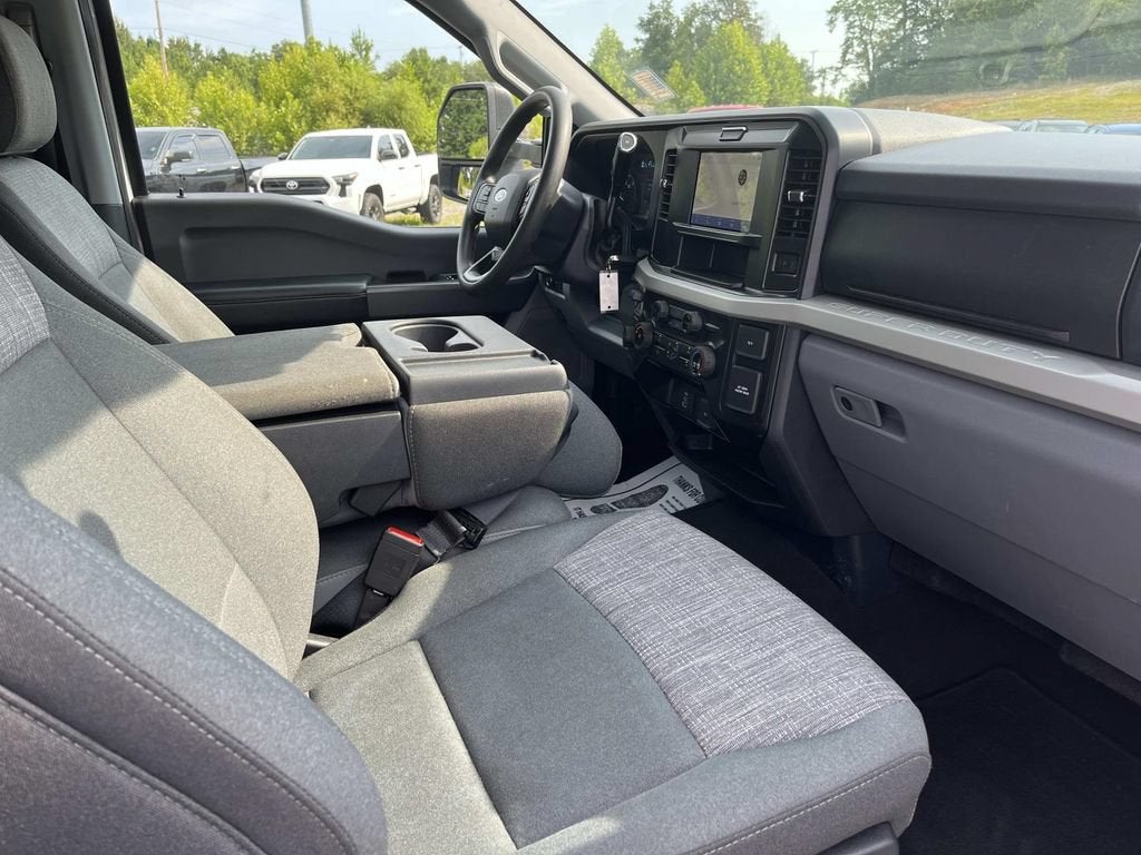 2026 Ford Super Duty F-350 DRW XL