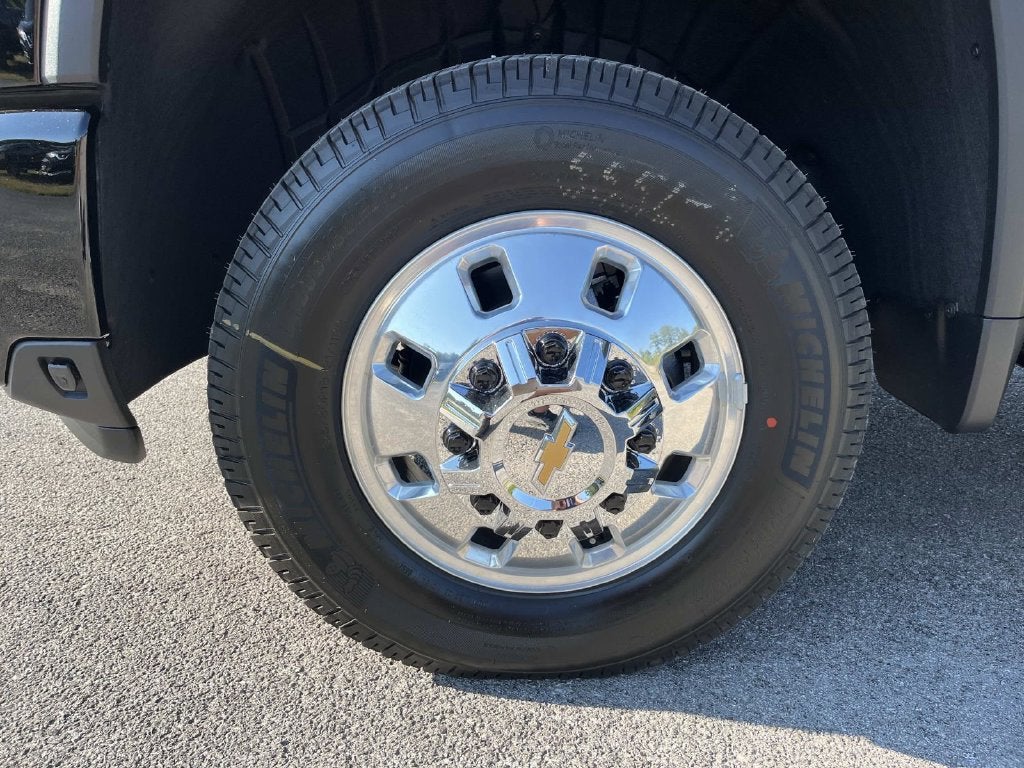 2026 Chevrolet Silverado 3500 HD High Country DRW