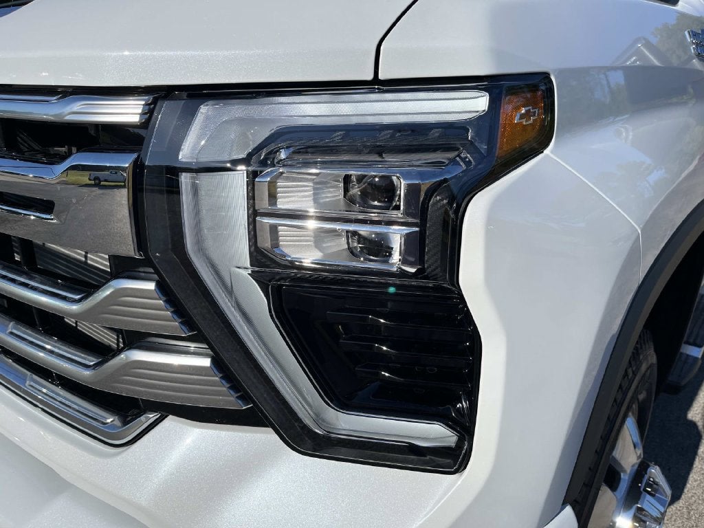 2026 Chevrolet Silverado 3500 HD High Country DRW