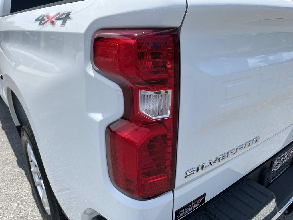 2023 Chevrolet Silverado 1500 LT (2FL)