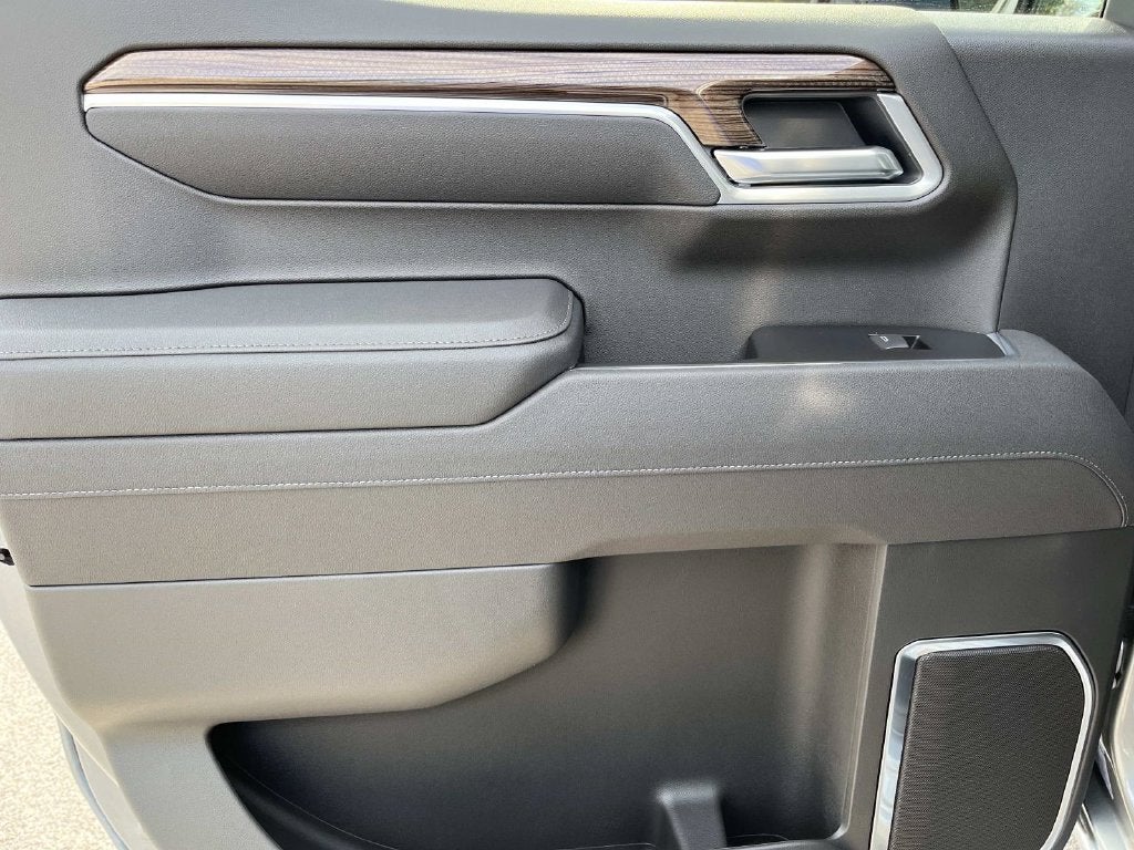 2026 Chevrolet Silverado 1500 LT - Photo 17