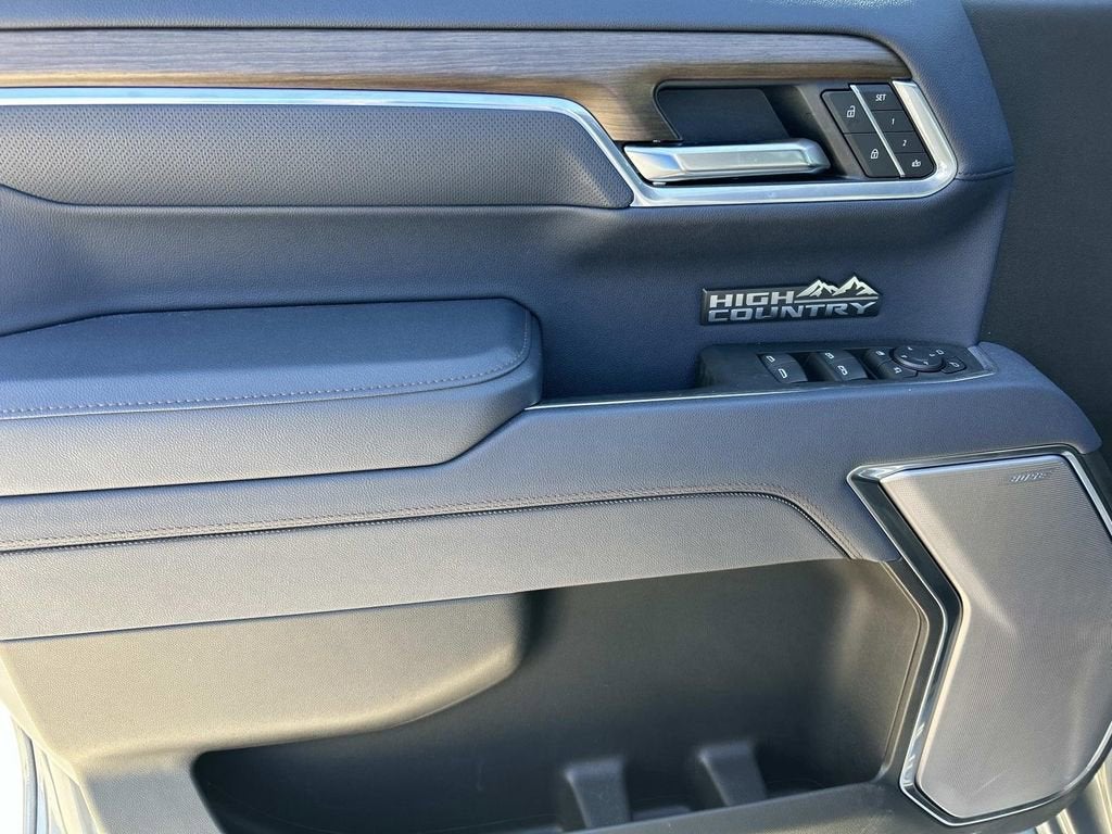 2025 Chevrolet Silverado 1500 High Country