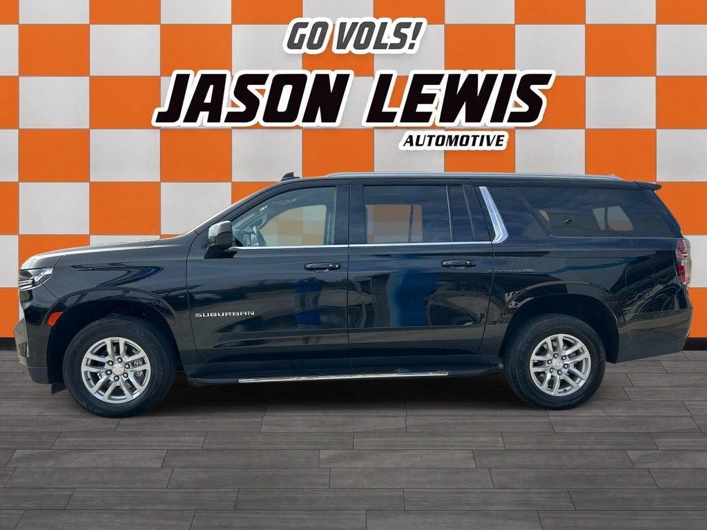2023 Chevrolet Suburban LT