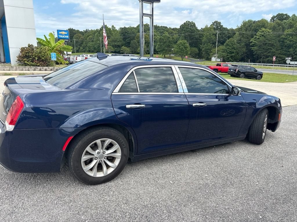 2015 Chrysler 300 Limited