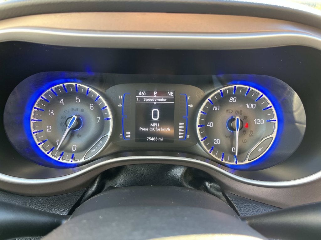 2023 Chrysler Voyager LX