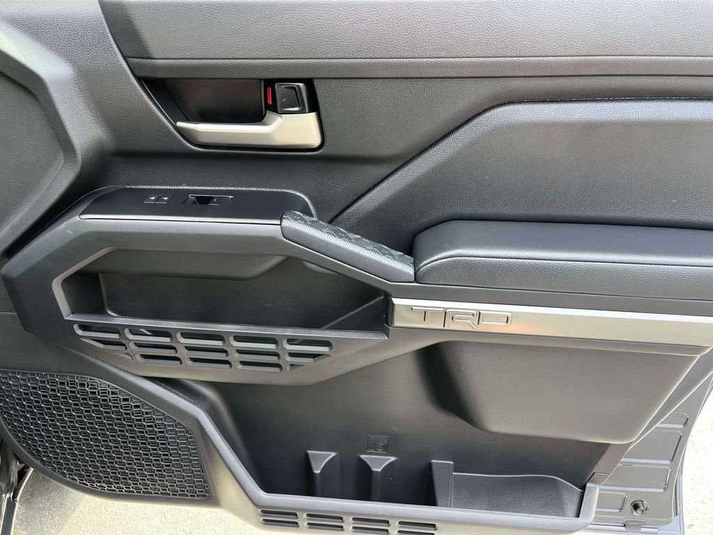 2024 Toyota Tacoma 4WD SR5