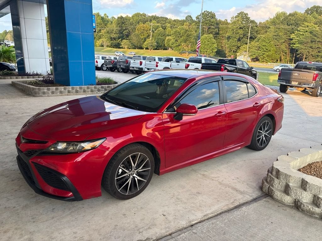 2024 Toyota Camry SE