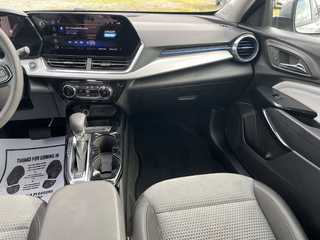 2025 Chevrolet Trax LT